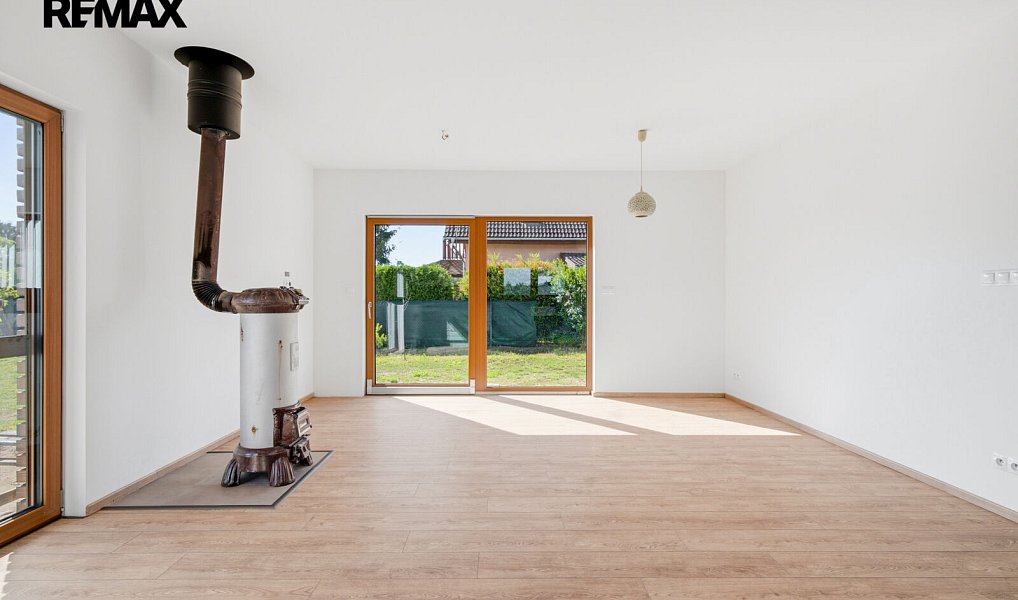 Prodej domu 85 m² s pozemkem 3 925 m², Tišice – náhled fotky 6