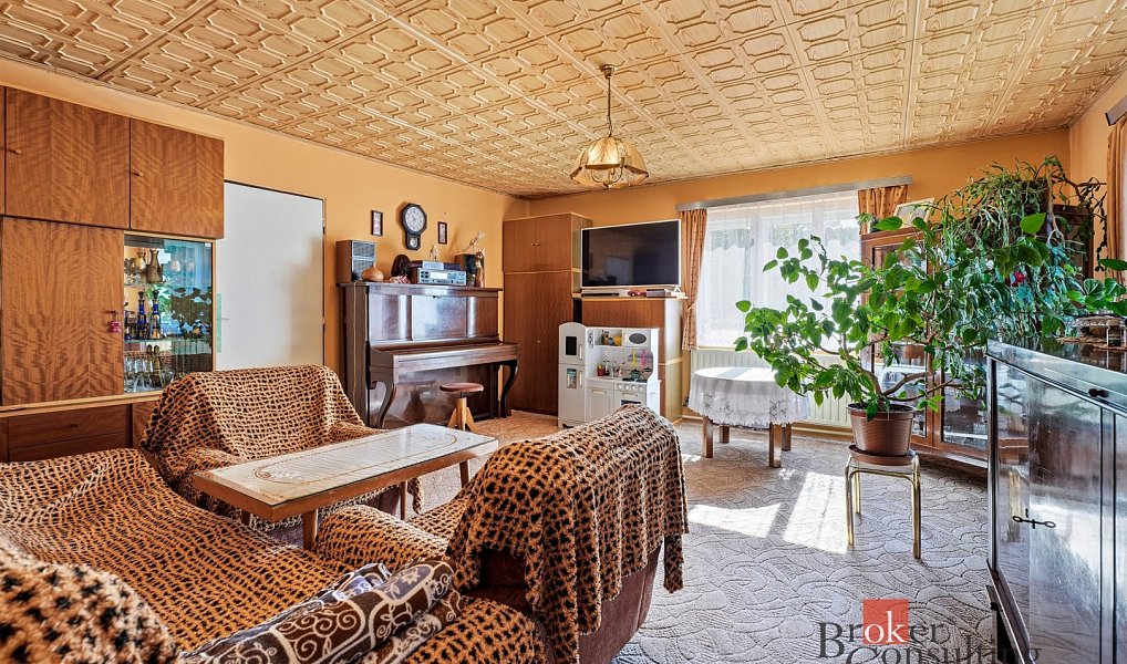 Prodej domu 184 m² s pozemkem 1 352 m², Kunratice u Cvikova – náhled fotky 31