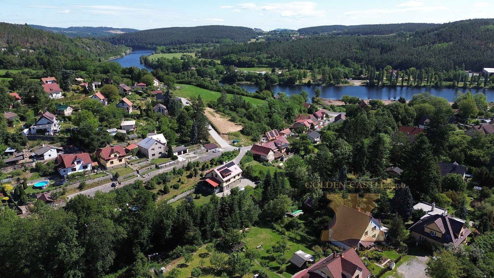Prodej domu 200 m² s pozemkem 1 009 m² – fotografie 3
