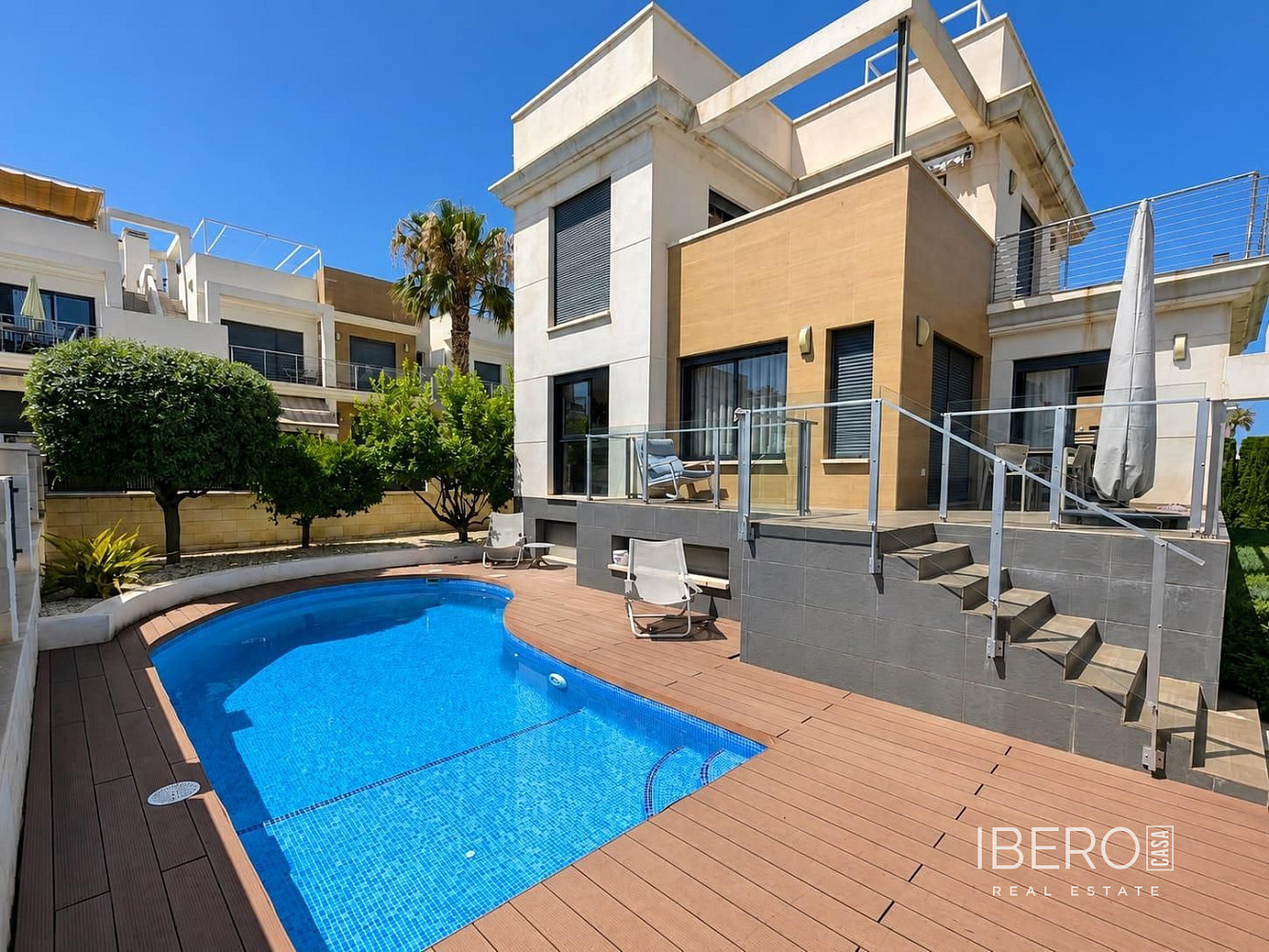 Prodej domu 250 m² s pozemkem 410 m²