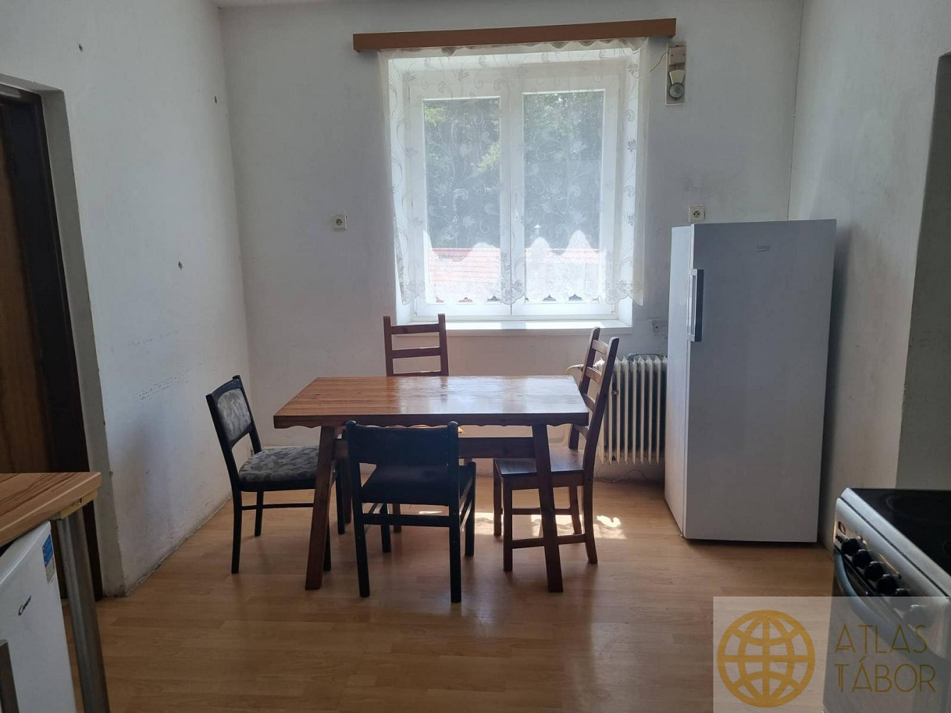 Pronájem domu 85 m² s pozemkem 380 m² – fotografie 2