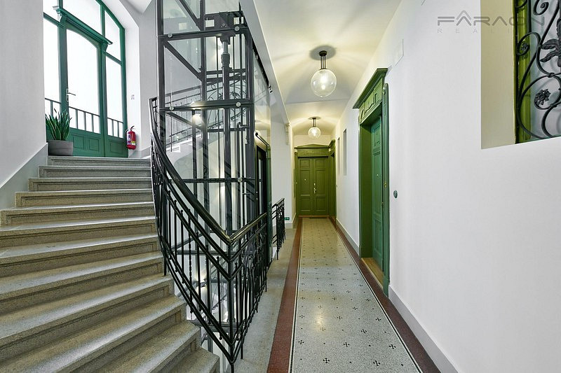 Pronájem bytu 3+kk 93 m² – pohled 6