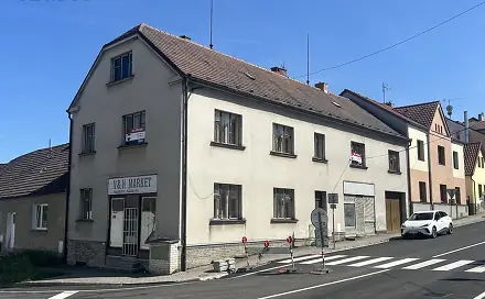 Prodej domu 320 m² s pozemkem 340 m², náměstí Sv. Čecha, Postupice, okres Benešov