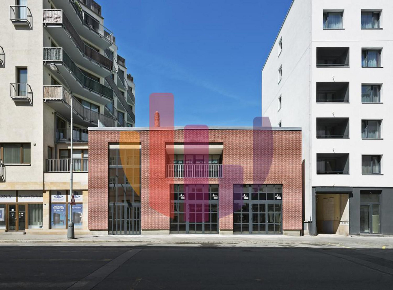 Pronájem kanceláře 706 m²