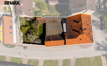Prodej obchodních prostor 516 m², náměstí Míru, Lišov, okres České Budějovice