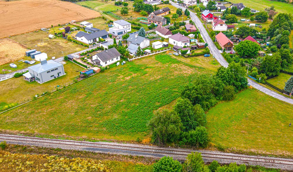 Prodej stavebního pozemku 2 867 m², Obrubce – náhled fotky 2