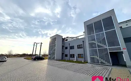 Pronájem bytu 3+kk 85 m², Hrušňová, Znojmo - Přímětice