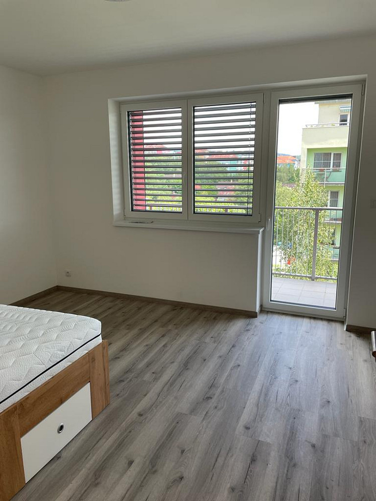 Pronájem bytu 2+kk 73 m² - Więcej