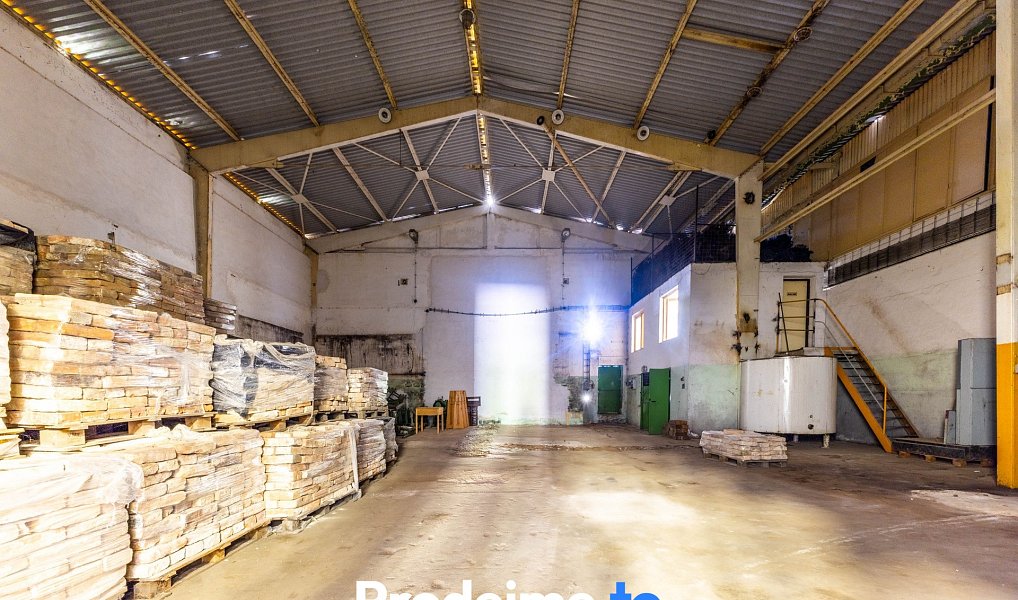 Prodej skladovacích prostor 3 833 m², Znojmo – náhled fotky 7