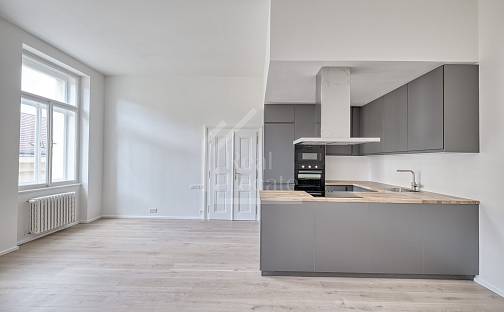 Pronájem bytu 3+kk 70 m², Lazarská, Praha 1 - Nové Město