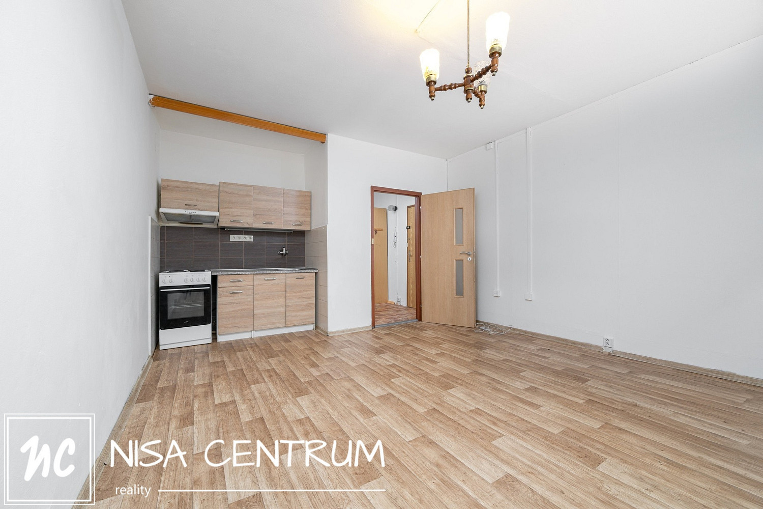 Pronájem bytu 2+kk 43 m² – pohled 5
