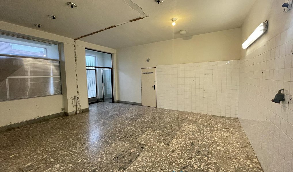 Pronájem skladovacích prostor 500 m², Miroslav – náhled fotky 3