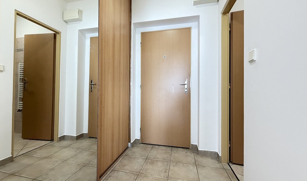 Pronájem bytu 1+kk 32 m², Otrokovice – náhled fotky 9