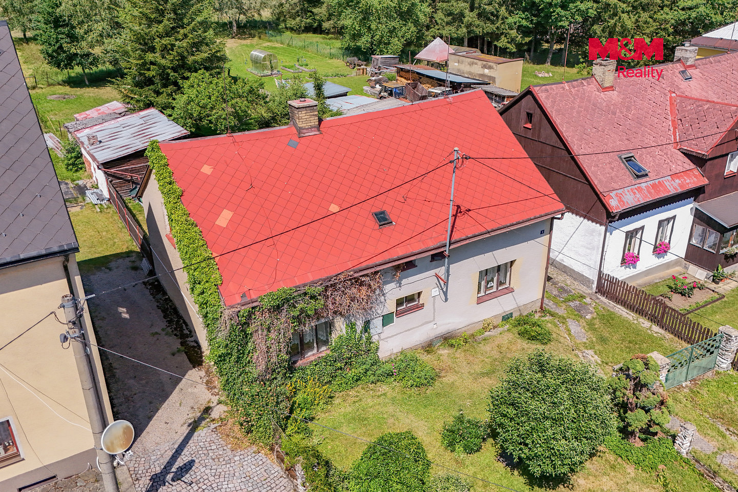 Prodej domu 180 m² s pozemkem 1 573 m² — photo 2