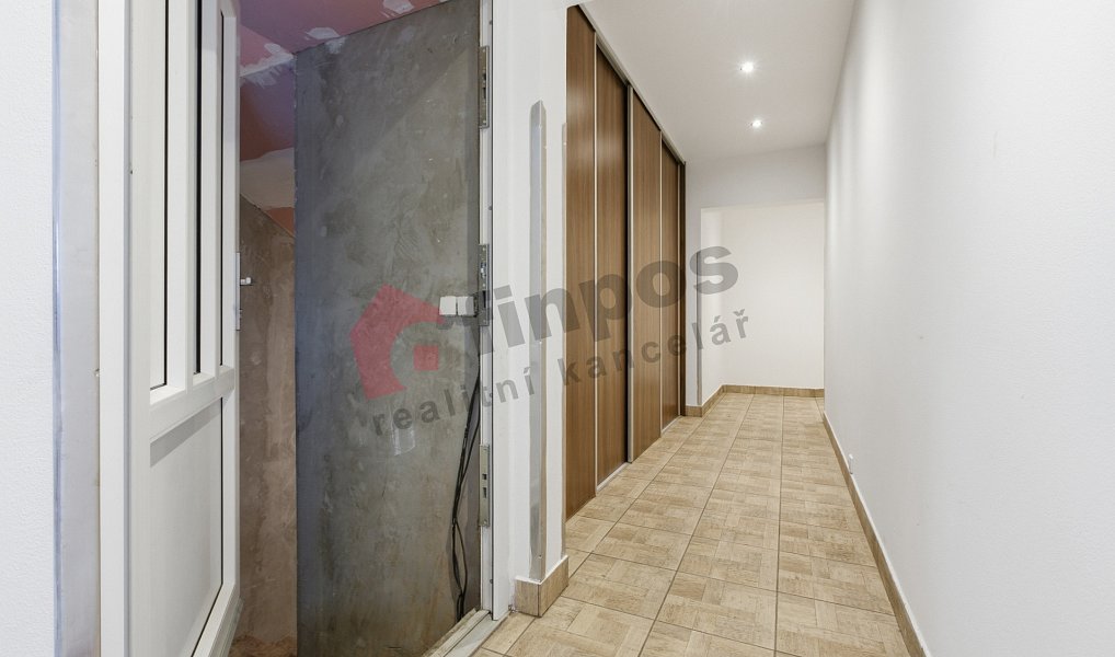 Prodej domu 282 m² s pozemkem 409 m², Velemín – náhled fotky 8