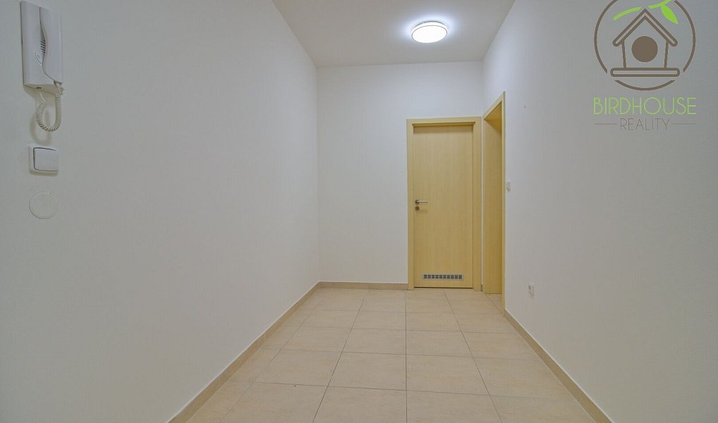 Pronájem bytu 2+kk 69 m², Jesenice – náhled fotky 13