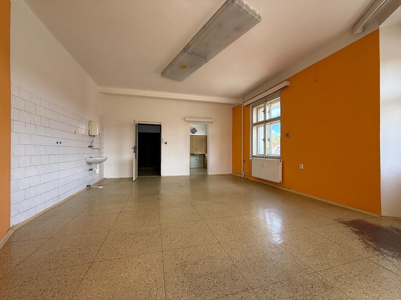 Pronájem obchodních prostor 44 m² – fotografie 5