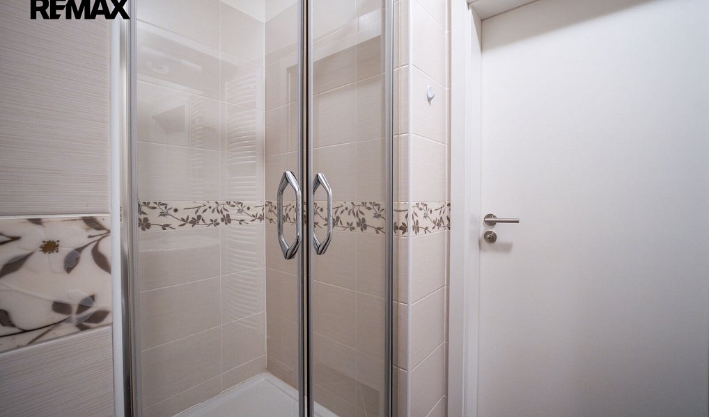 Prodej bytu 1+kk 29 m², Praha – náhled fotky 9