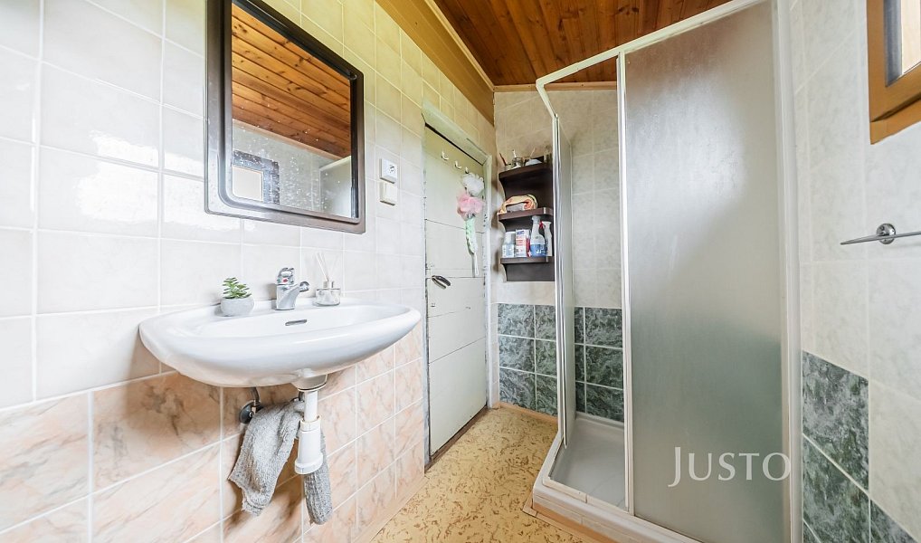 Prodej chaty/chalupy 38 m² s pozemkem 770 m², Lešany – náhled fotky 15