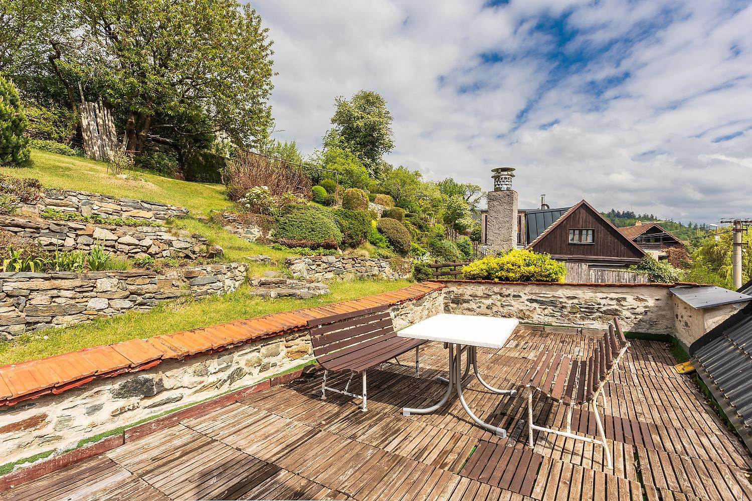 Prodej chaty/chalupy 180 m² s pozemkem 656 m² – fotografie 2