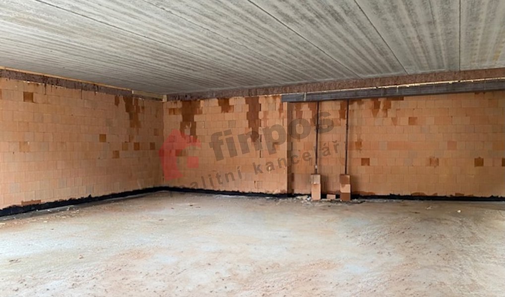Pronájem obchodních prostor 280 m², Oslavany – náhled fotky 7