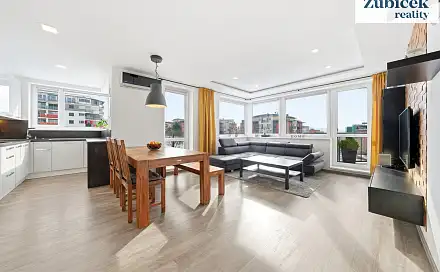 Prodej bytu 3+kk 84 m², Zelinova, Zlín