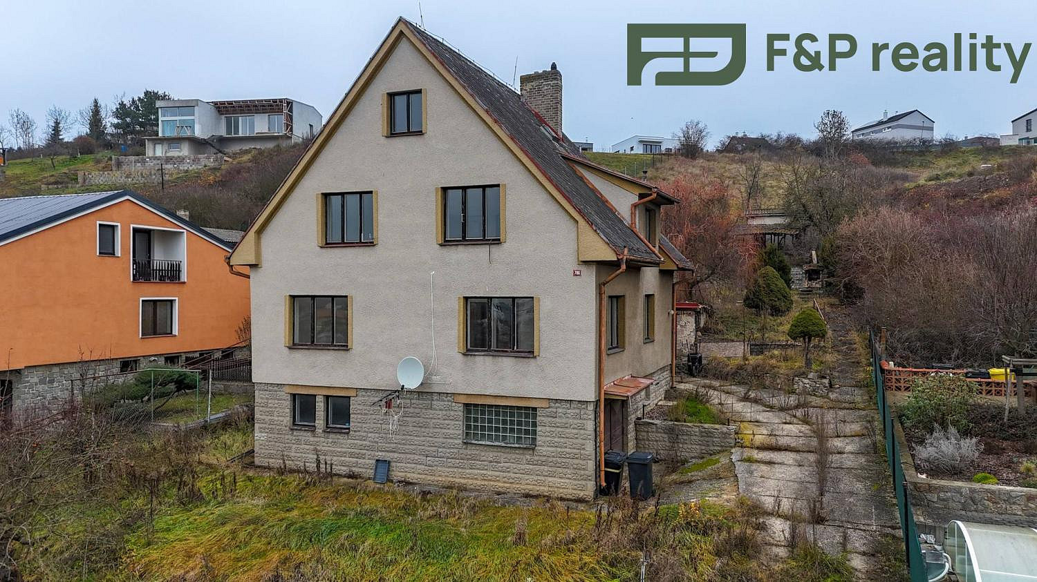 Prodej nájemního domu, činžáku 228 m²