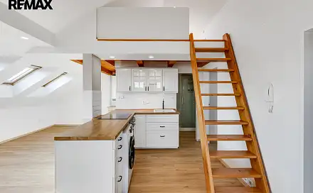 Prodej bytu 2+kk 52 m², Huťská, Praha 4 - Záběhlice