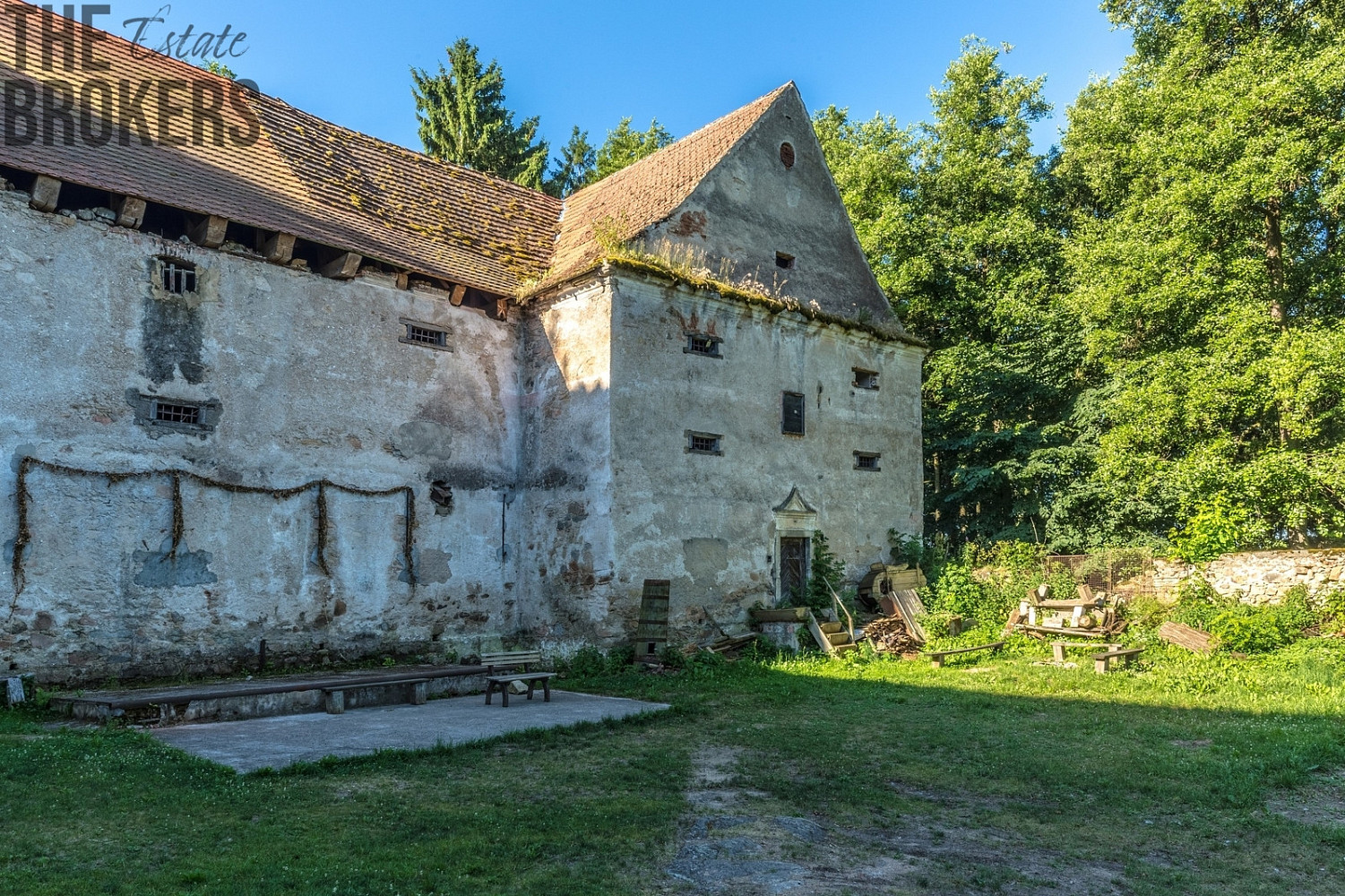 Prodej komerčního objektu (jiného typu) 1 800 m² – fotografie 2