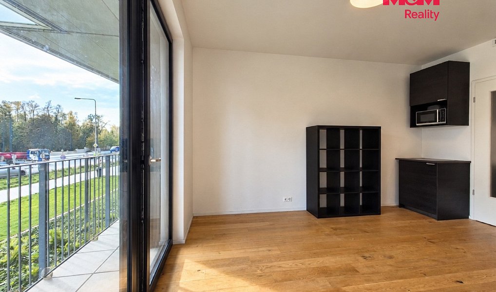 Pronájem bytu 1+kk 27 m², Praha – náhled fotky 2