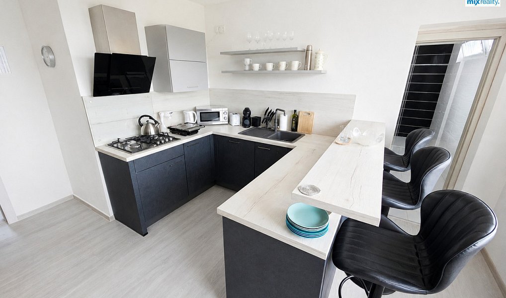 Prodej domu 261 m² s pozemkem 806 m², Zbiroh – náhled fotky 2