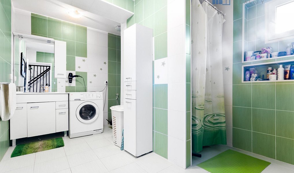 Prodej domu 252 m² s pozemkem 1 468 m², Teplice – náhled fotky 3