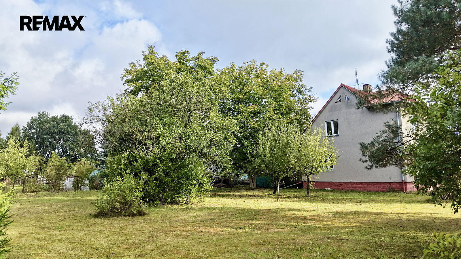 Prodej stavebního pozemku 836 m² – fotografie 4