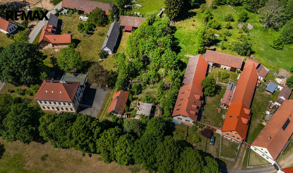 Prodej stavebního pozemku 1 677 m², Chýstovice – náhled fotky 2