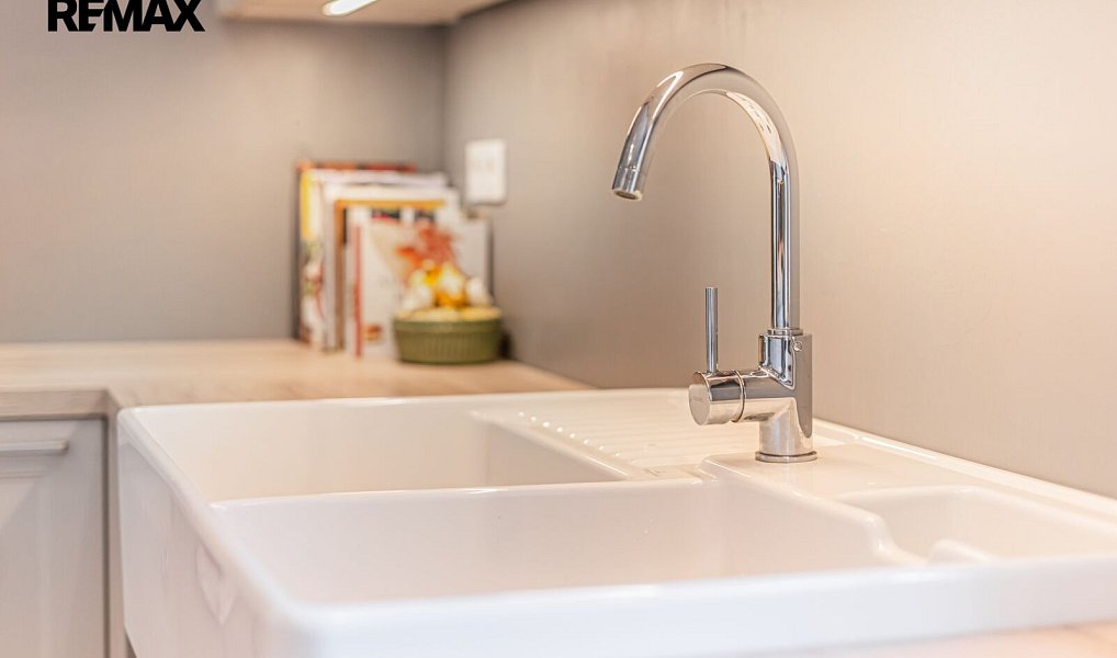 Prodej domu 333 m² s pozemkem 218 m², Praha – náhled fotky 10