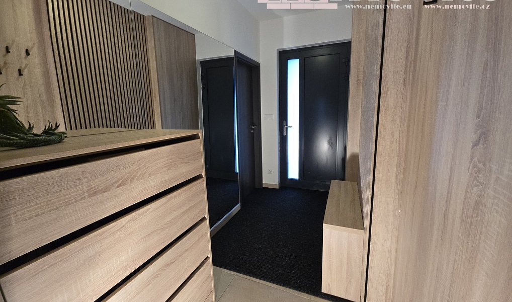 Prodej domu 157 m² s pozemkem 1 047 m², Sulice – náhled fotky 20