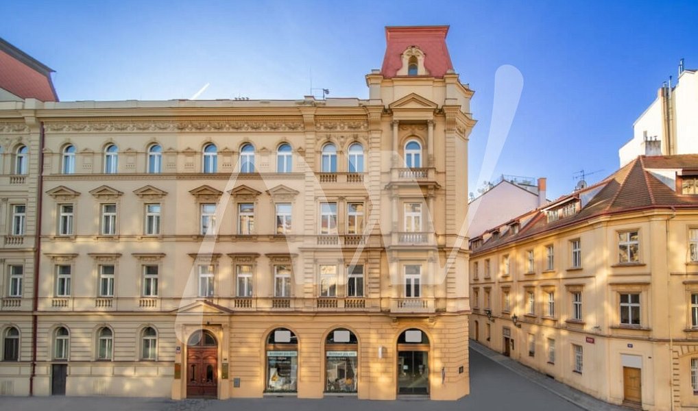 Pronájem kanceláře 228 m², Praha – náhled fotky 2
