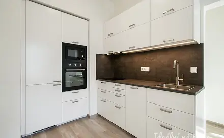 Pronájem bytu 2+kk 40 m²