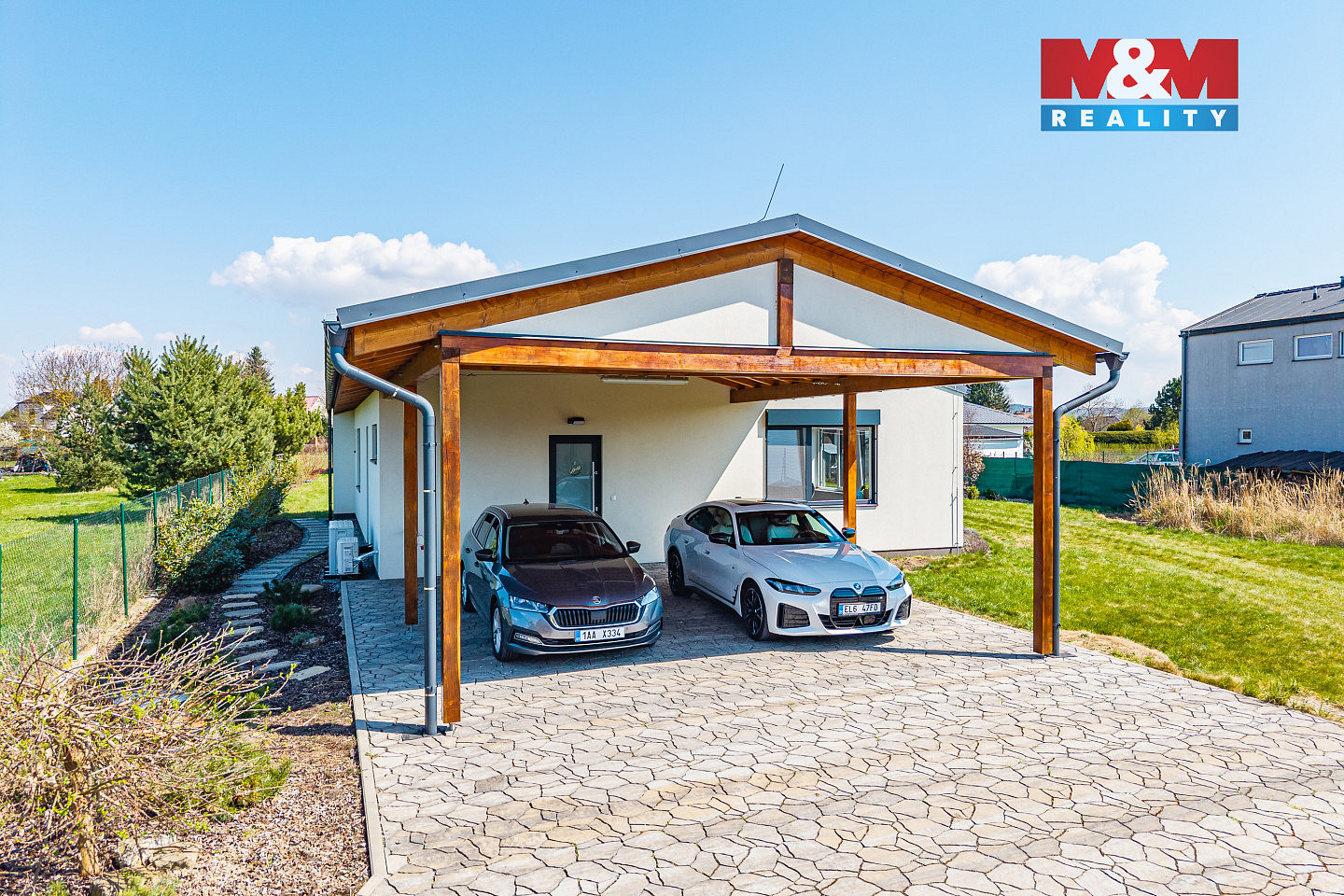 Prodej domu 136 m² s pozemkem 1 780 m² — photo 2