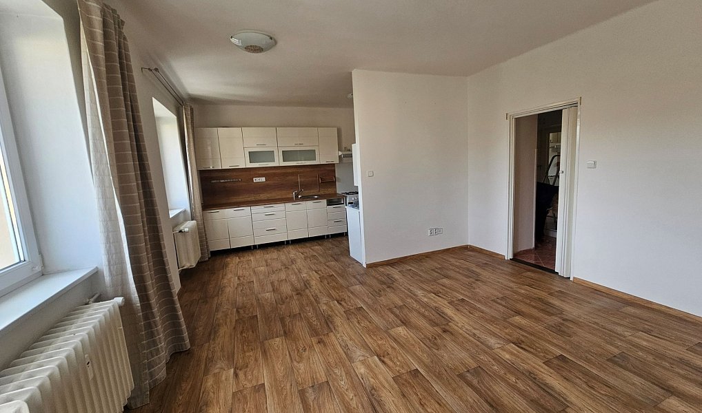 Prodej bytu 1+1 38 m², Kladno – náhled fotky 14