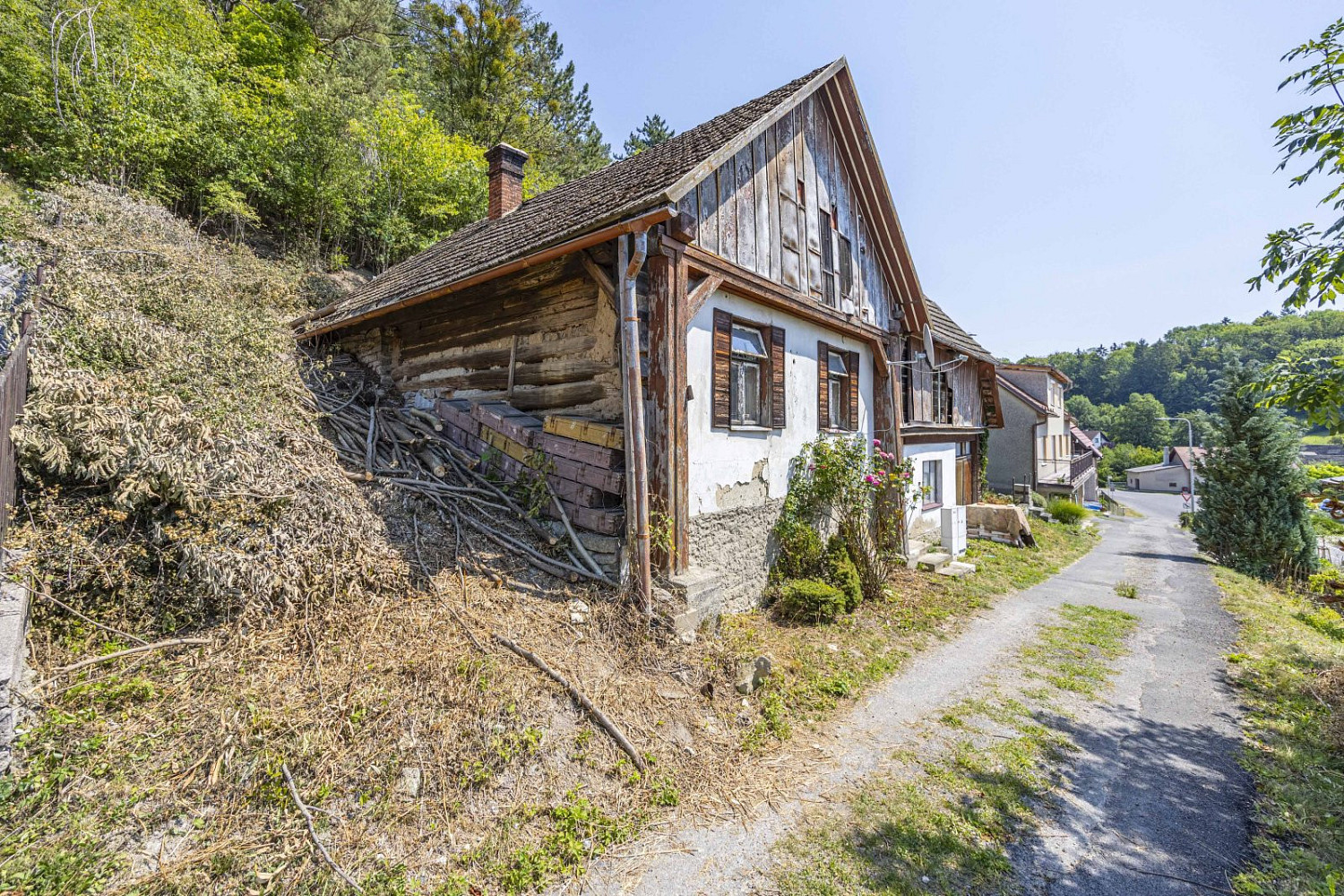 Prodej domu 352 m² s pozemkem 1 087 m² – fotografie 2