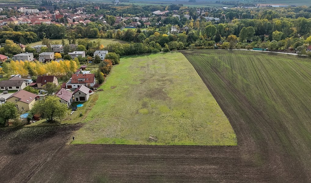 Prodej stavebního pozemku 12 678 m², Velvary – náhled fotky 4