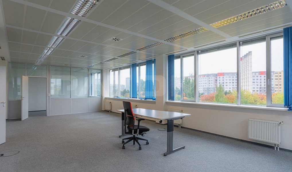 Pronájem kanceláře 524 m², Praha – náhled fotky 4