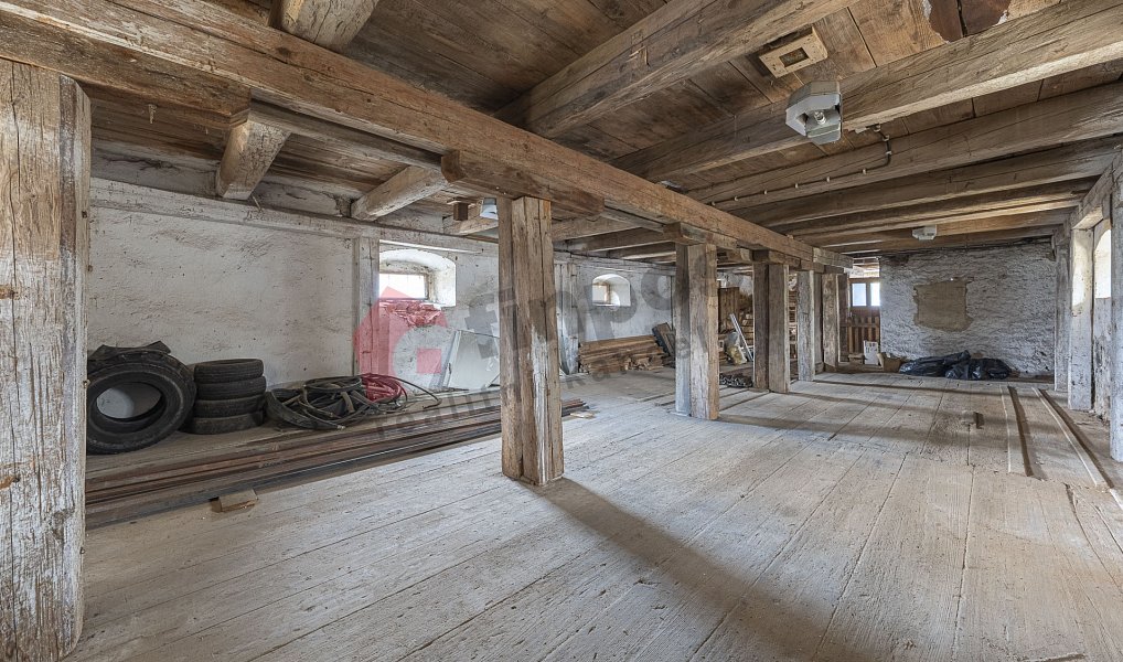Prodej domu 256 m² s pozemkem 147 m², Louňovice pod Blaníkem – náhled fotky 7