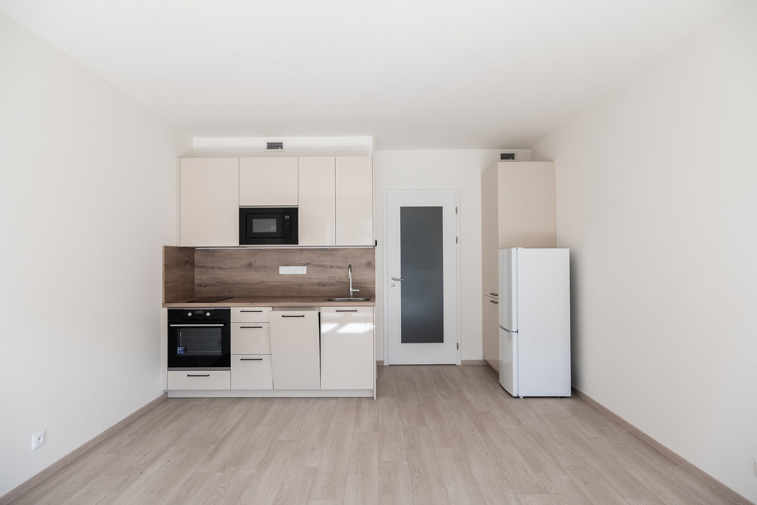 Pronájem bytu 1+kk 34 m² - Ansicht 2
