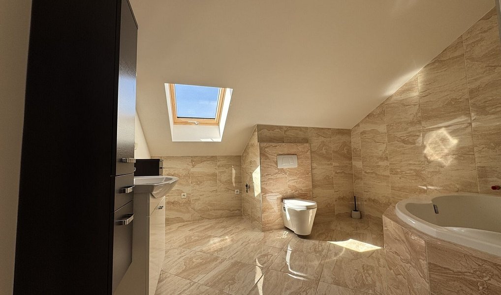 Pronájem bytu 4+1 37 m², Světice – náhled fotky 8