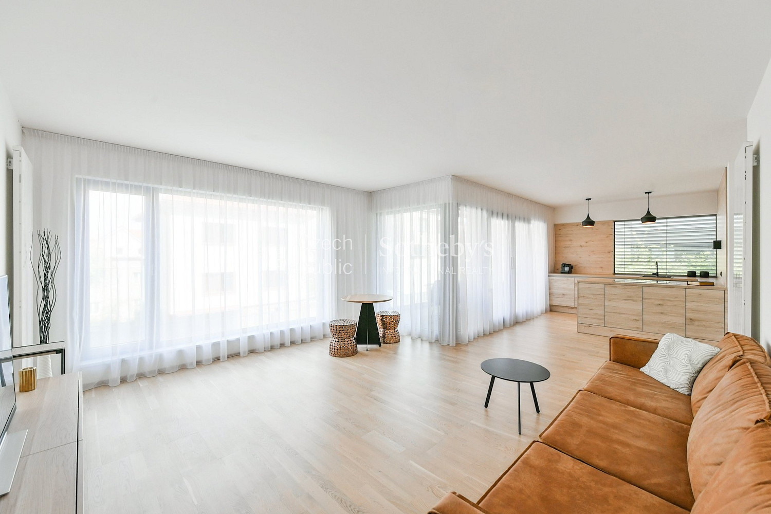 Pronájem bytu 3+kk 102 m² – fotografie 3