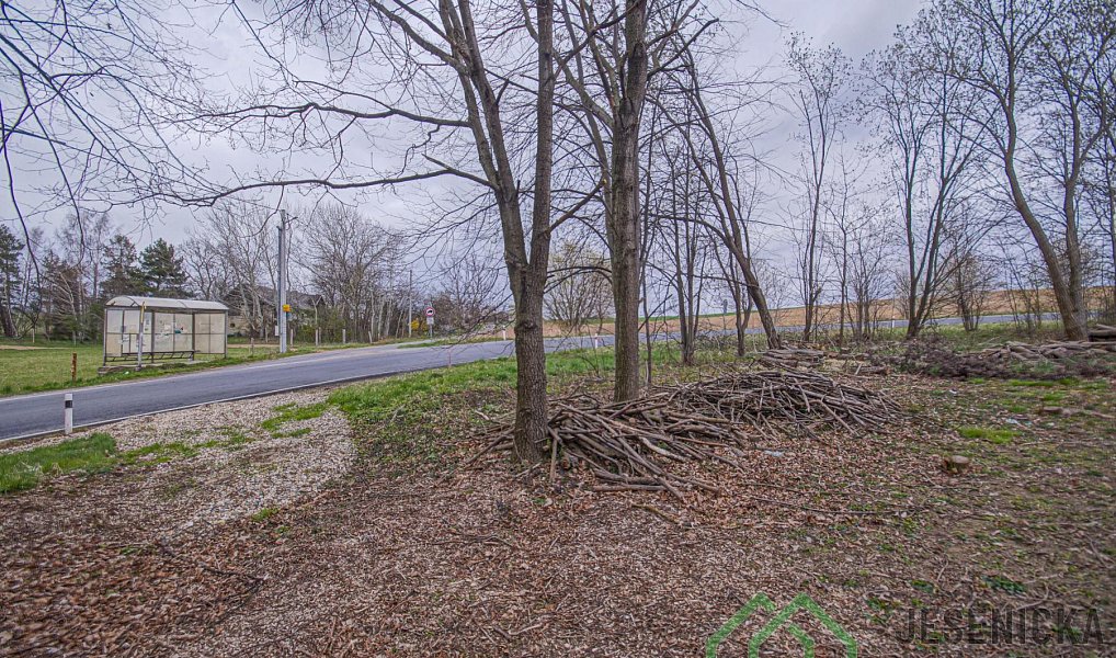 Prodej pole 6 787 m², Mikulovice – náhled fotky 10