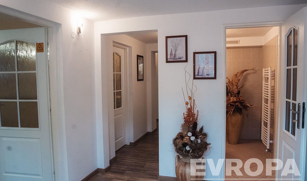 Prodej domu 226 m² s pozemkem 660 m², Pardubice – náhled fotky 19