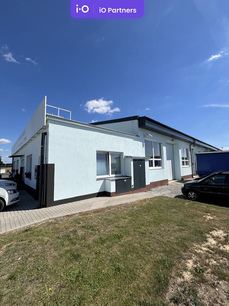 Pronájem skladovacích prostor 240 m²